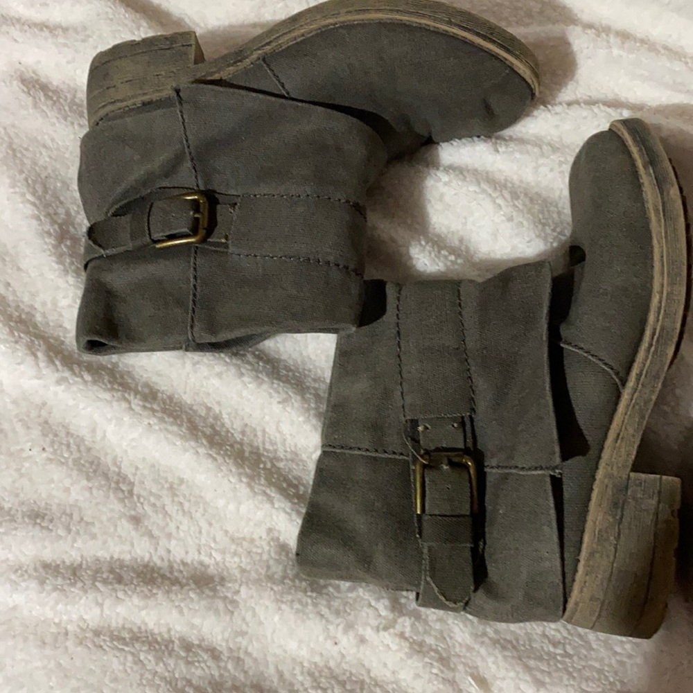 Ankle boots great with skinny jeans